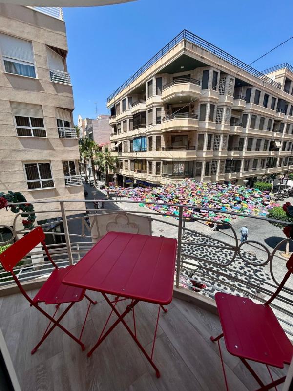 Sale of apartment in Piso en Calle Fotógrafos Darblade, Centro - Muelle Pesquero, Torrevieja, Torrevieja
photo 1