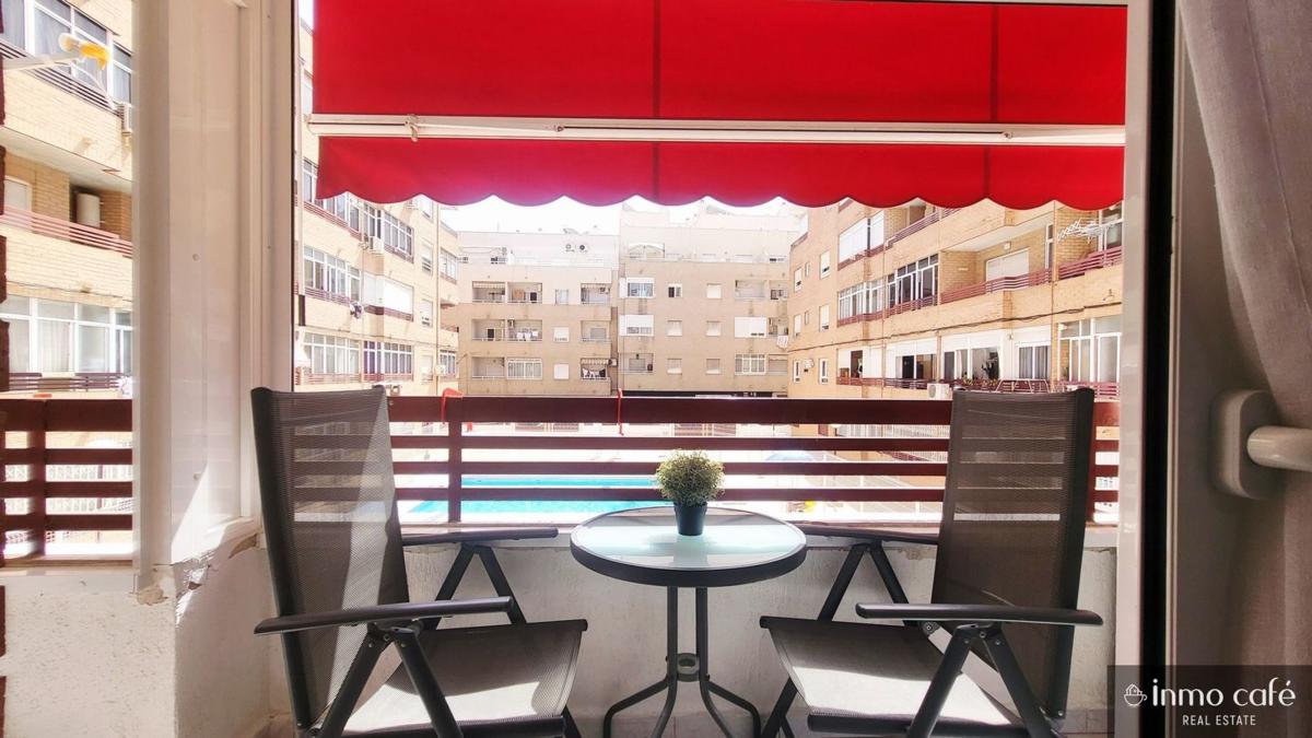 Venta de piso en Piso en Calle Joaquín Chapaprieta, El Molino, Torrevieja, Torrevieja
photo 3
