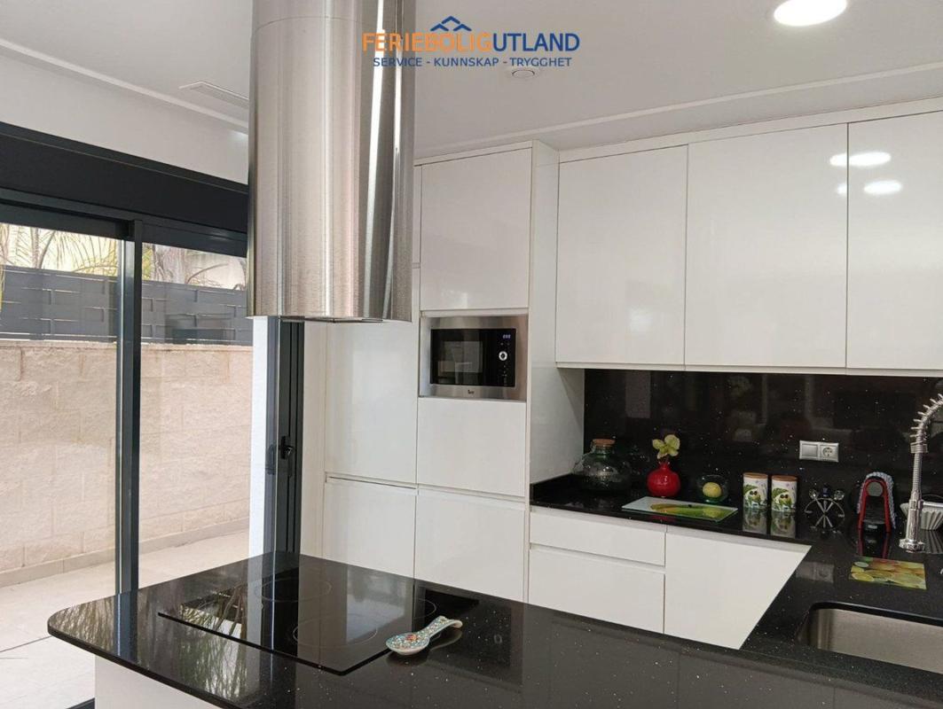 Properties for sale and rent in Spain photo 5
