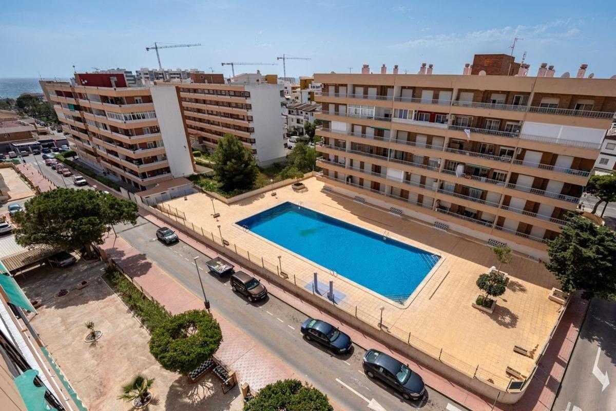 Venta de ático en  Ático en Punta Prima, Torrevieja, Torrevieja photo 2