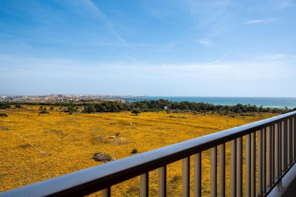 Venta de ático en  Ático en Punta Prima, Torrevieja, Torrevieja photo 4
