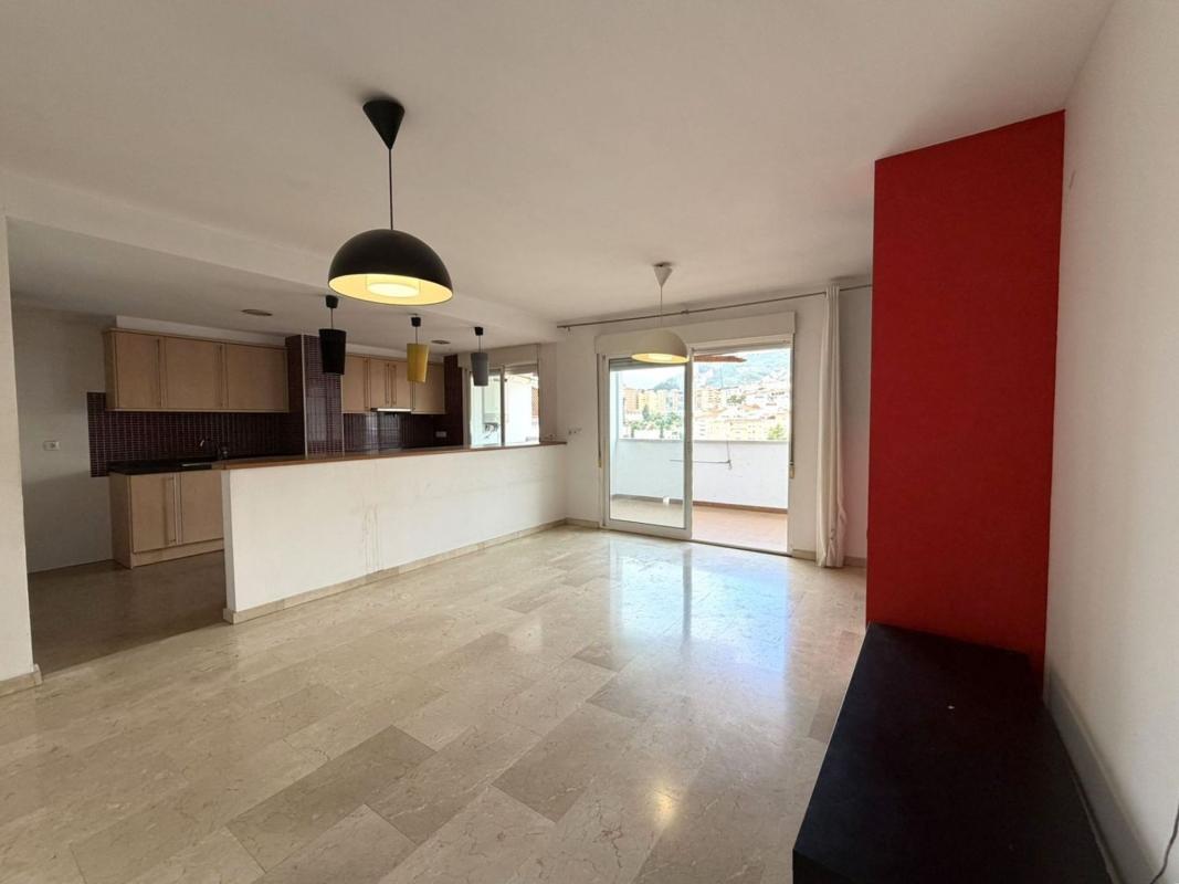 Venta de piso en Piso en Centro - Zona Alta, Alcoy / Alcoi, Alcoy / Alcoi
photo 4