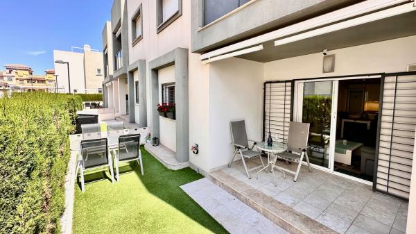 Продажа квартиры на Piso en Avenida Paris, 201, Aguas Nuevas, Torrevieja, Торревьеха
 photo 1