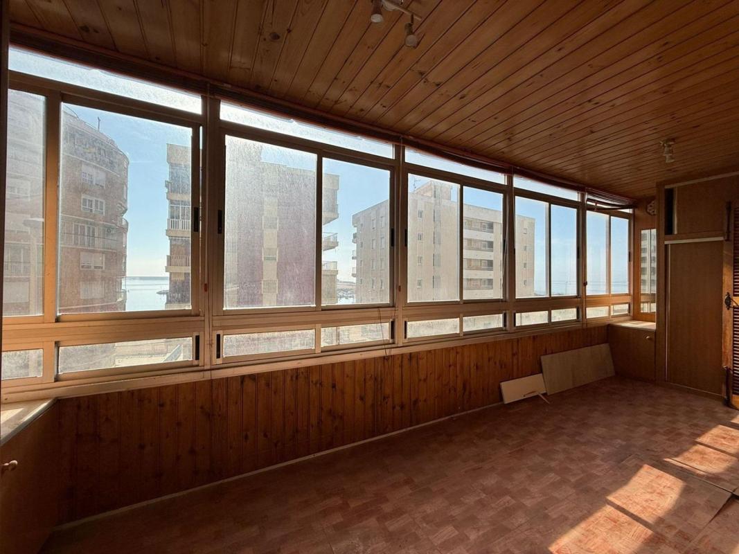 Продажа квартиры на Piso en Avenida Doctor Gregorio Marañón, 70, El Acequión, Torrevieja, Торревьеха
photo 3