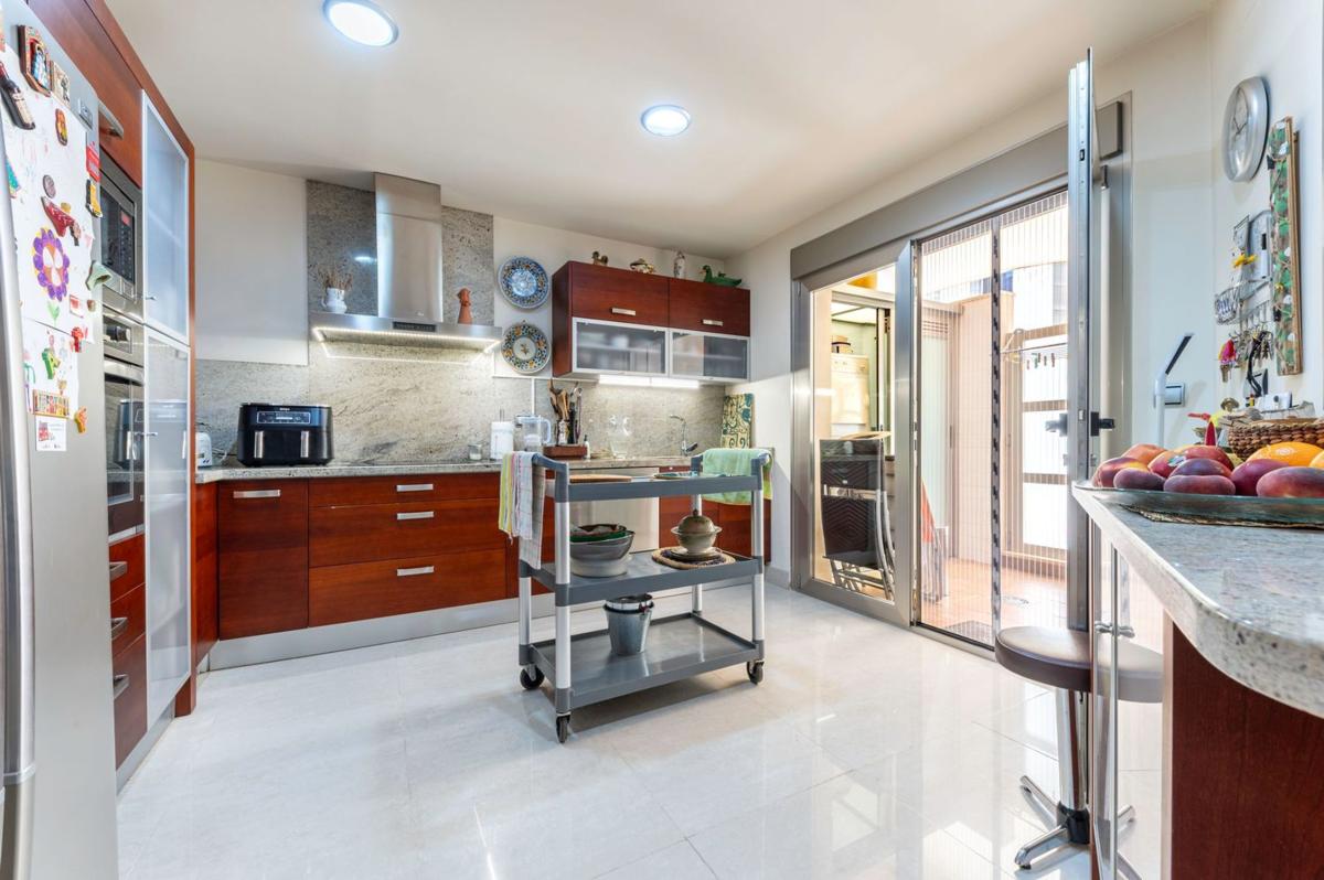 Properties for sale and rent in Spain photo 5