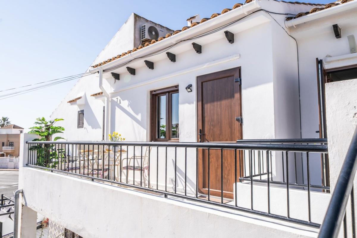 Sale of apartment in Piso en Argonauta, 1, Aguas Nuevas, Torrevieja, Torrevieja
photo 2