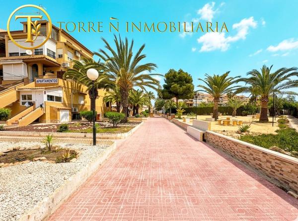 Venta de piso en Piso en Argolidas, Aguas Nuevas, Torrevieja, Torrevieja
 photo 1