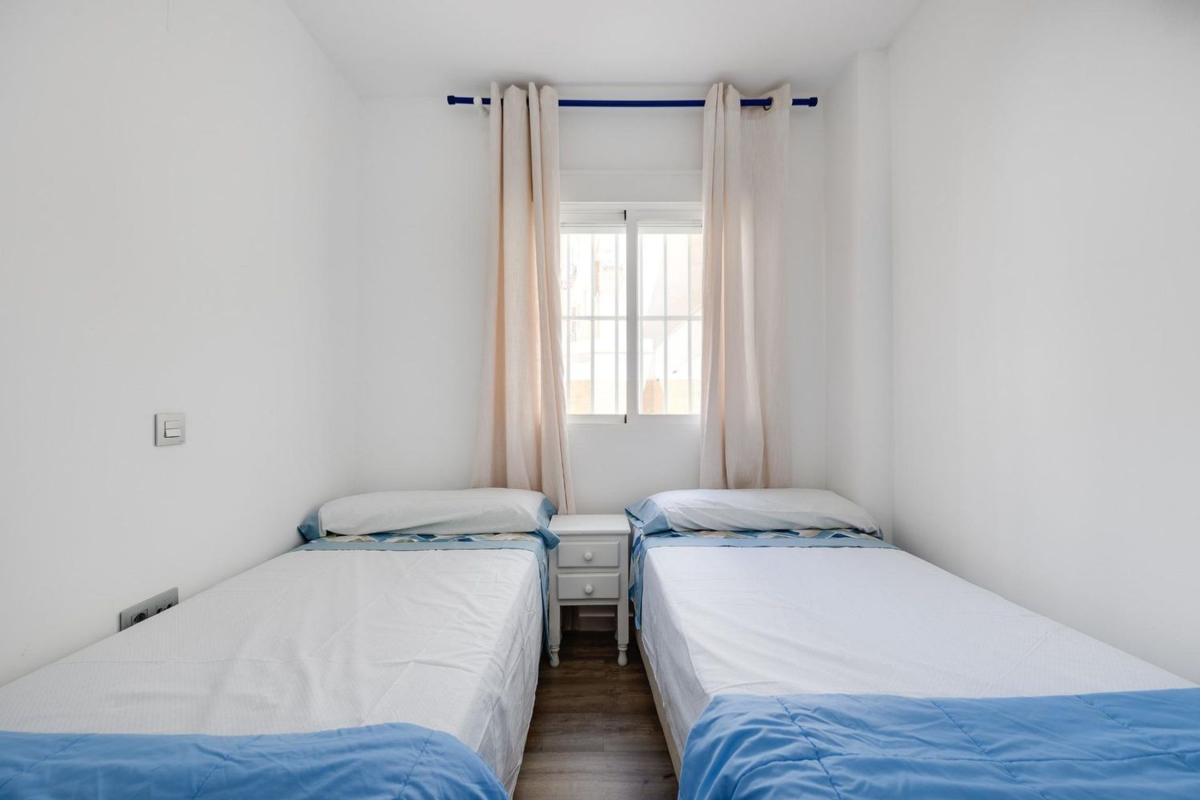 Sale of apartment in Piso en Playa de los Locos, Torrevieja, Torrevieja
 photo 5