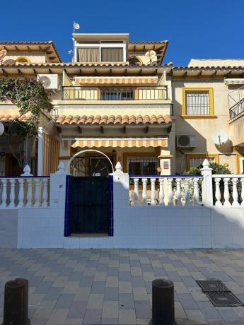 Duplex en venta en Dúplex en El Acequión, Torrevieja, Torrevieja photo 2
