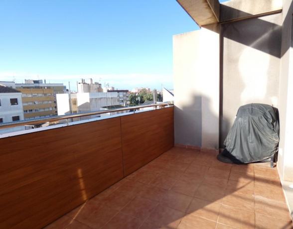 Ático en venta en Ático en Calle San Policarpo, Puerto Deportivo, Torrevieja, Torrevieja thumbnail 2