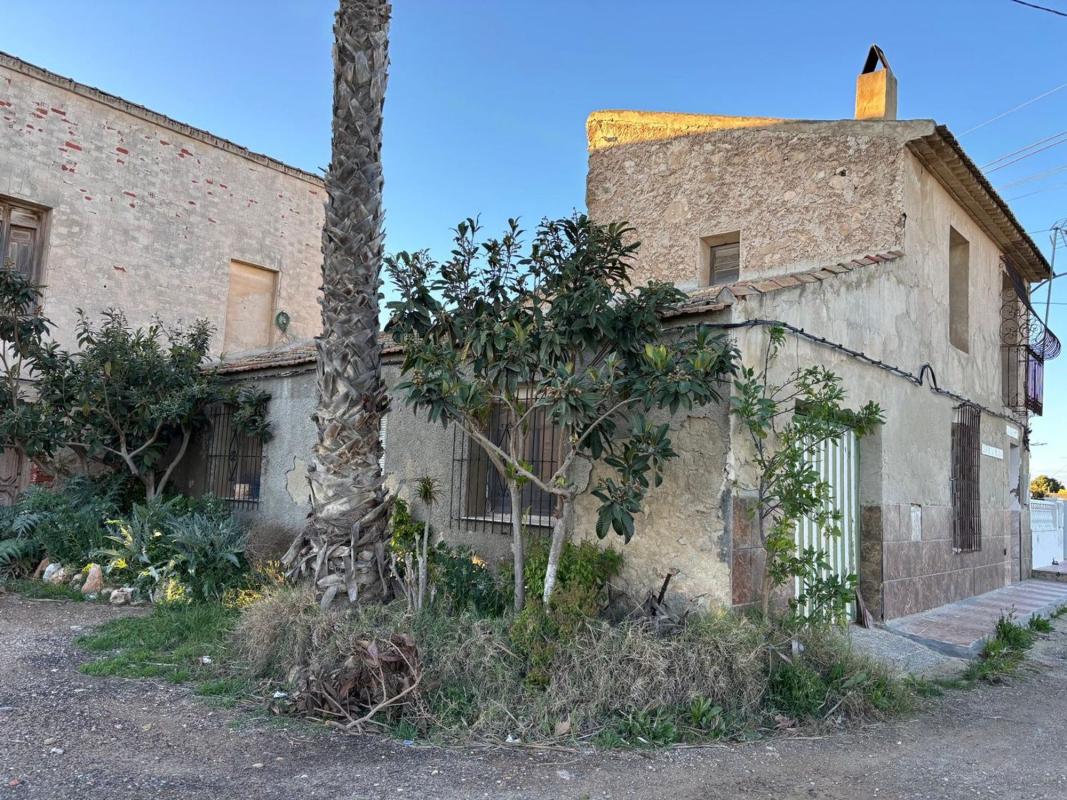 Properties for sale and rent in Spain photo 2