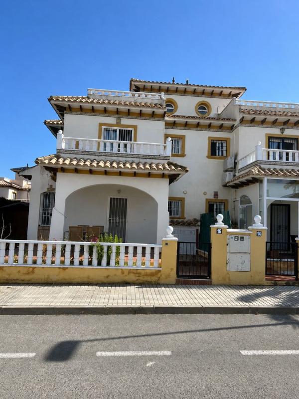 Properties for sale and rent in Spain photo 2