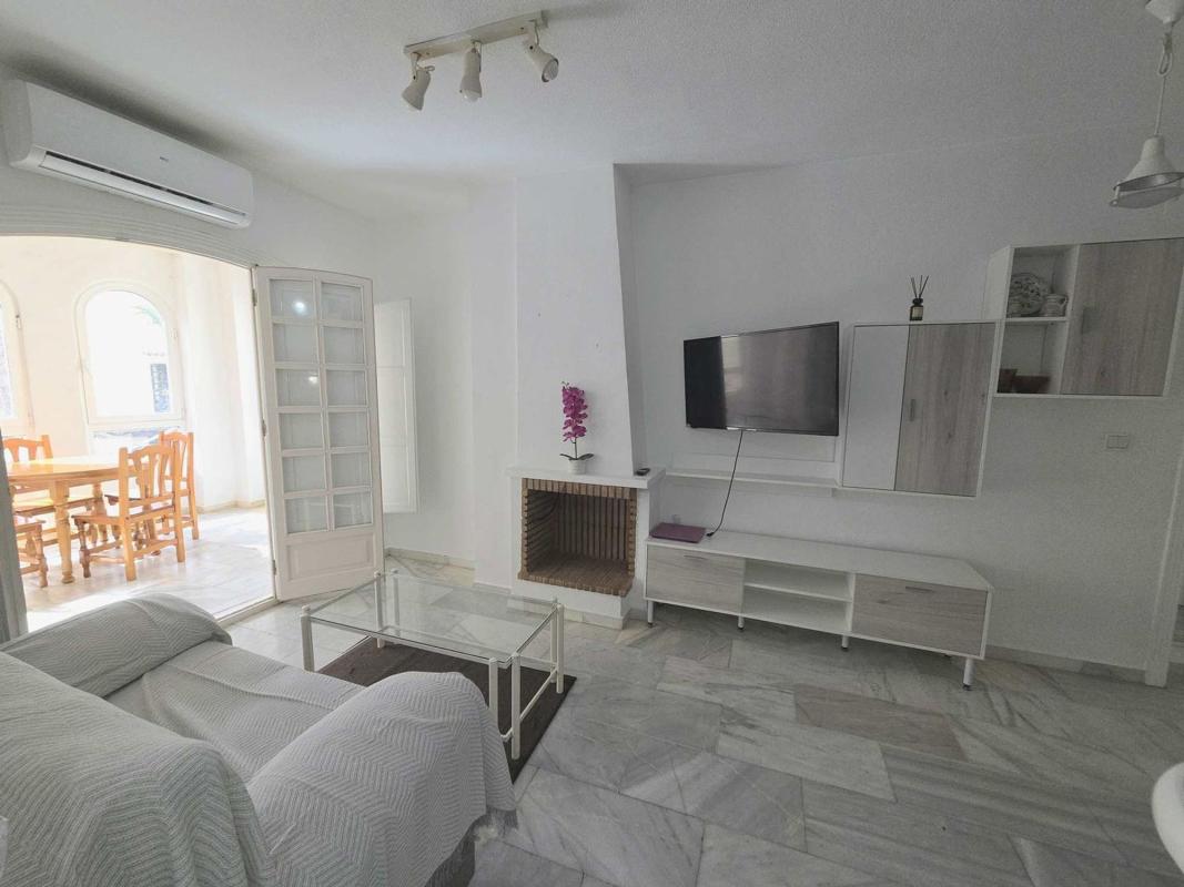 Venta de piso en Piso en Calle Poeta Rabindranath Tagore, 6, Zona los Frutales, Torrevieja, Torrevieja
photo 5