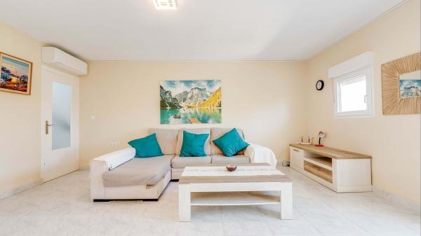 Частный шале на продаже в  Casa o chalet en Los Balcones - Los Altos del Edén, Torrevieja, Торревьеха photo 3