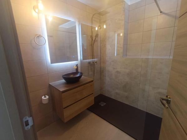 Sale of flat in Piso en Reina Victoria-Miguel Hernández, Elche / Elx, Elche / Elx
thumbnail 2