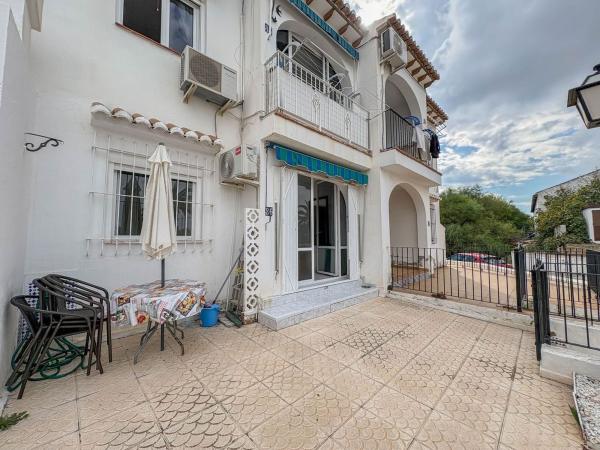 Продажа квартиры на Piso en Calle Enol, Los Balcones - Los Altos del Edén, Torrevieja, Торревьеха
photo 1