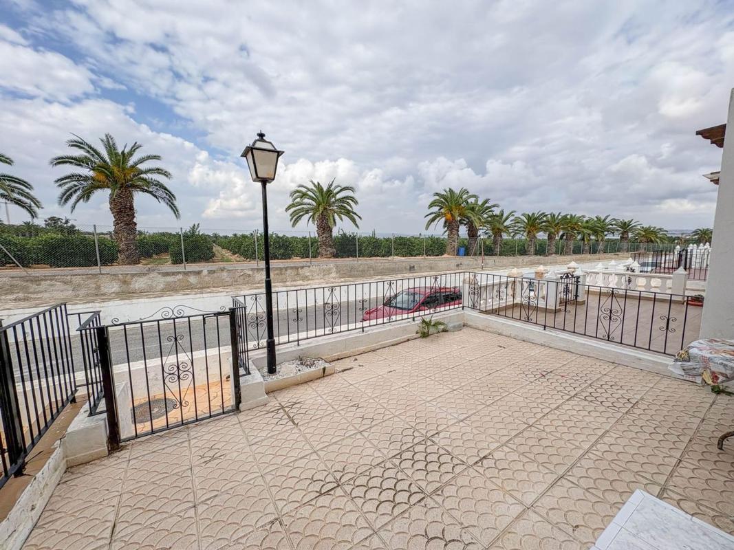 Продажа квартиры на Piso en Calle Enol, Los Balcones - Los Altos del Edén, Torrevieja, Торревьеха
 photo 2