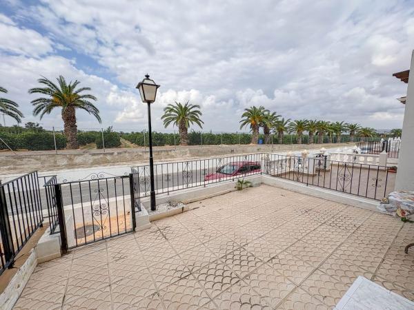 Продажа квартиры на Piso en Calle Enol, Los Balcones - Los Altos del Edén, Torrevieja, Торревьеха
thumbnail 1
