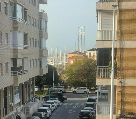 Продажа квартиры на Piso en Avenida Doctor Gregorio Marañón, Puerto Deportivo, Torrevieja, Торревьеха
photo 1