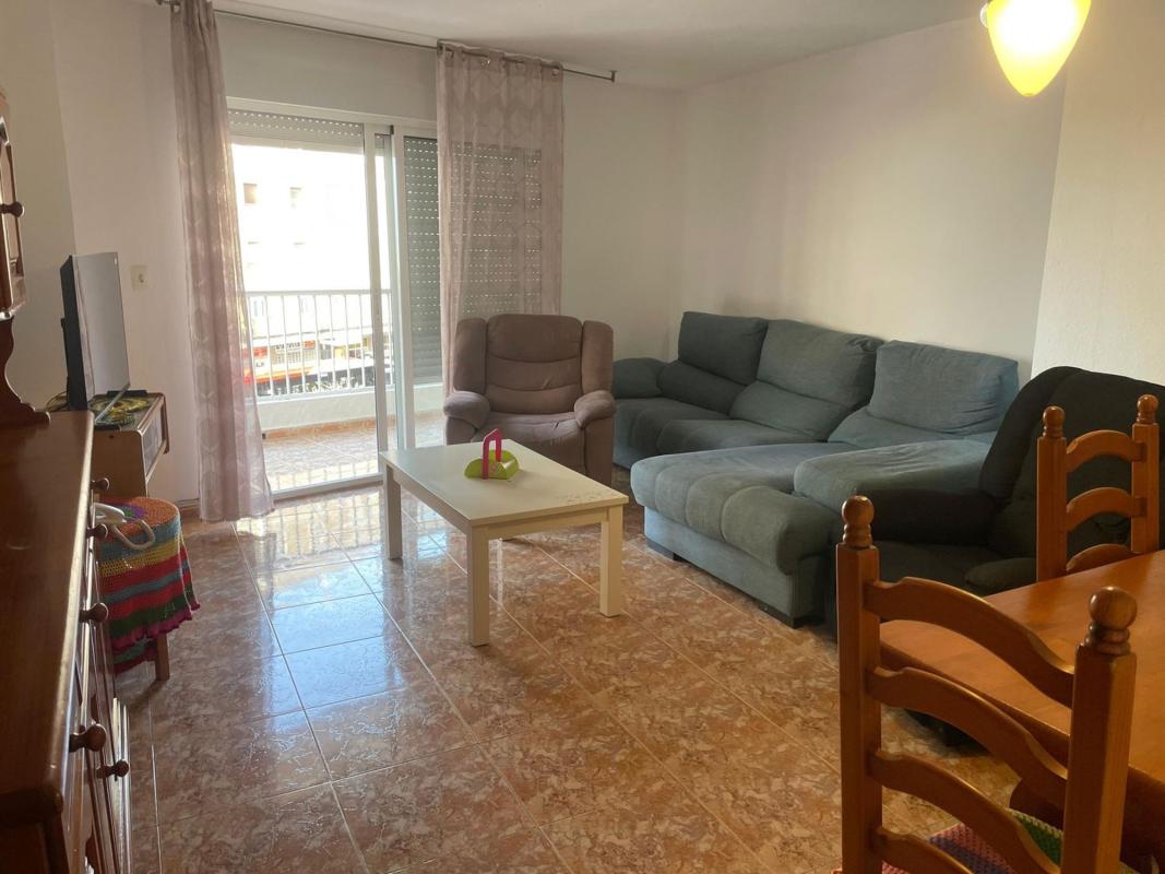 Sale of apartment in Piso en Avenida Doctor Gregorio Marañón, Puerto Deportivo, Torrevieja, Torrevieja
 photo 2