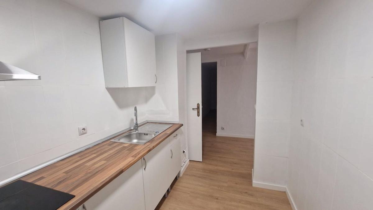 Продажа квартиры на Piso en Calle Capitán Juan Martí, Centro, San Juan de Alicante, Сан-Хуан-де-Аликанте
photo 4
