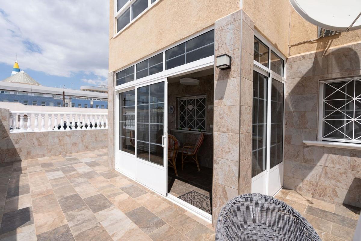 Продажа квартиры на Piso en Calle Pablo Mercader Torregrosa, Parque Acuático - Sector 25, Torrevieja, Торревьеха
photo 4