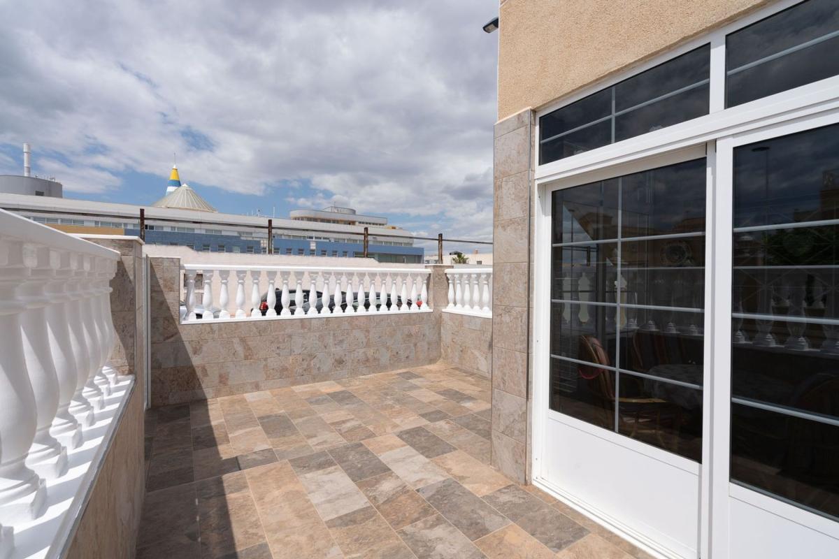 Продажа квартиры на Piso en Calle Pablo Mercader Torregrosa, Parque Acuático - Sector 25, Torrevieja, Торревьеха
photo 5