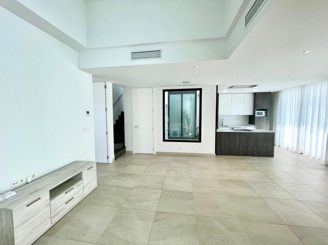 Properties for sale and rent in Spain photo 5
