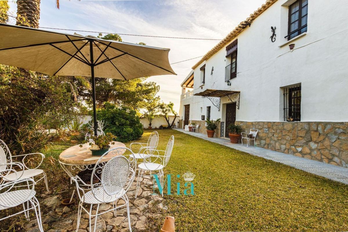 Propiedades en venta y alquiler en España photo 1