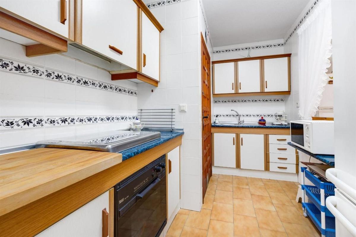 Venta de chalet independiente en Casa o chalet en Calle del Palangre, Avenida Habaneras - Curva de Palangre, Torrevieja, Torrevieja
photo 5