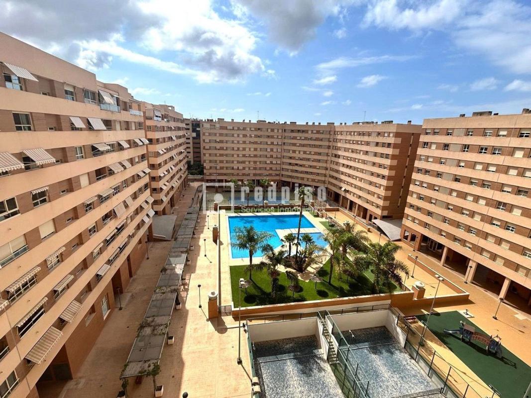 Sale of apartment in Piso en Avenida Médico Ricardo Ferre, Paus, Alicante / Alacant, Alicante
photo 1