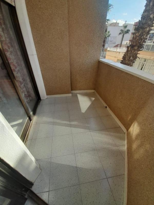 Venta de piso en Piso en Las Piscinas Naturales, Torrevieja, Torrevieja
photo 5