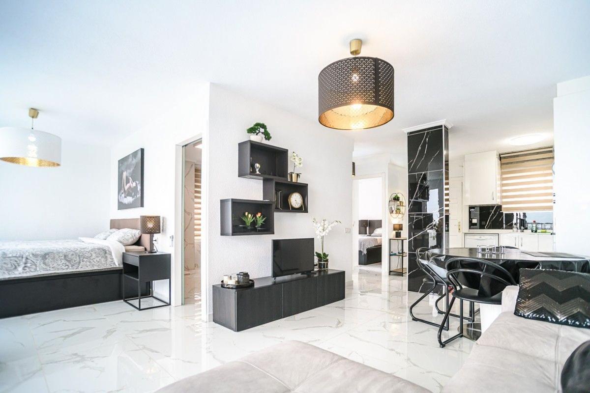 Продажа квартиры на Piso en Calle Arrecife, 17, Punta Prima, Torrevieja, Торревьеха
 photo 2