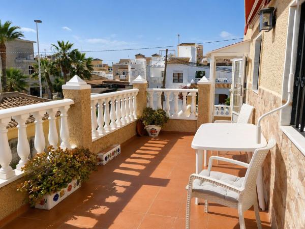 Venta de piso en Piso en Roberto Koch, Zona los Frutales, Torrevieja, Torrevieja
photo 1