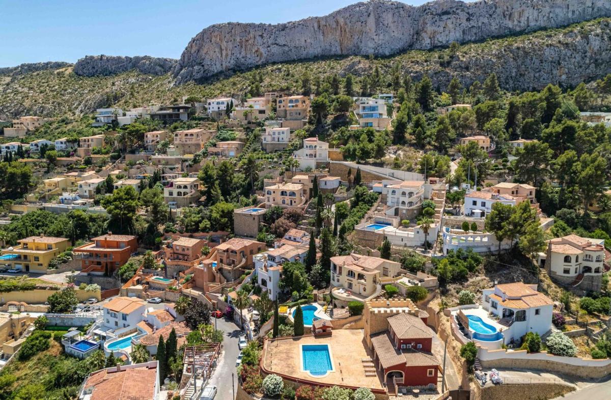 Properties for sale and rent in Spain photo 5