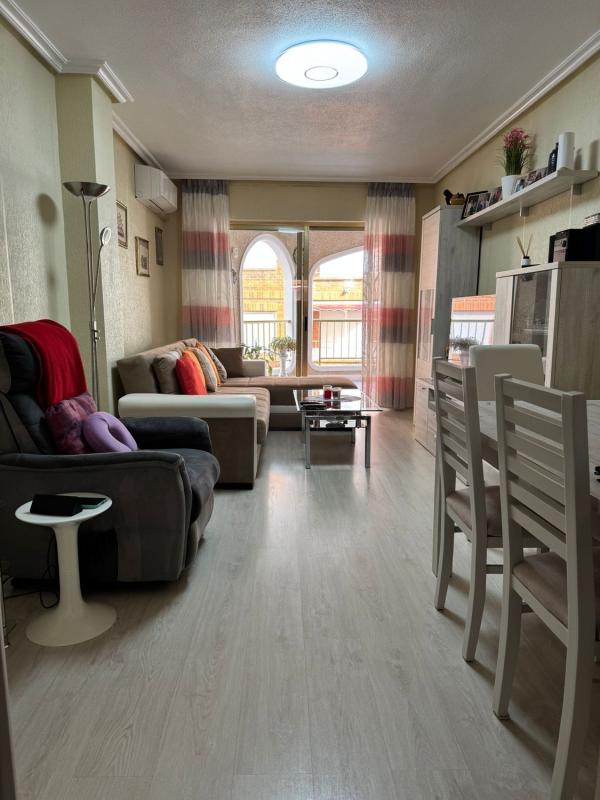 Sale of apartment in Piso en Calle Mar Baltico, 53, Playa de los Locos, Torrevieja, Torrevieja
photo 2