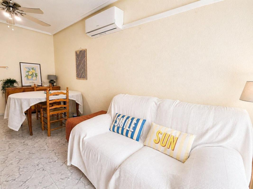 Продажа квартиры на Piso en Avenida de las Habaneras, 65, Avenida Habaneras - Curva de Palangre, Torrevieja, Торревьеха
photo 1