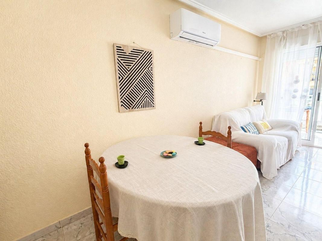 Продажа квартиры на Piso en Avenida de las Habaneras, 65, Avenida Habaneras - Curva de Palangre, Torrevieja, Торревьеха
photo 5