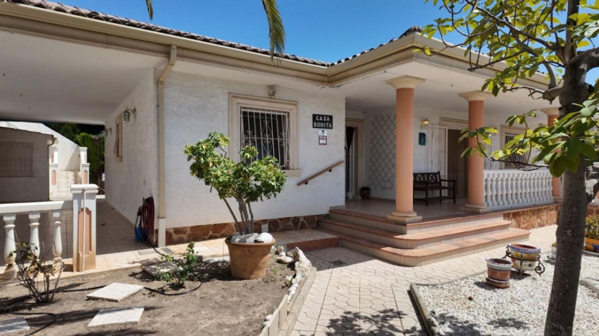 Properties for sale and rent in Spain photo 2