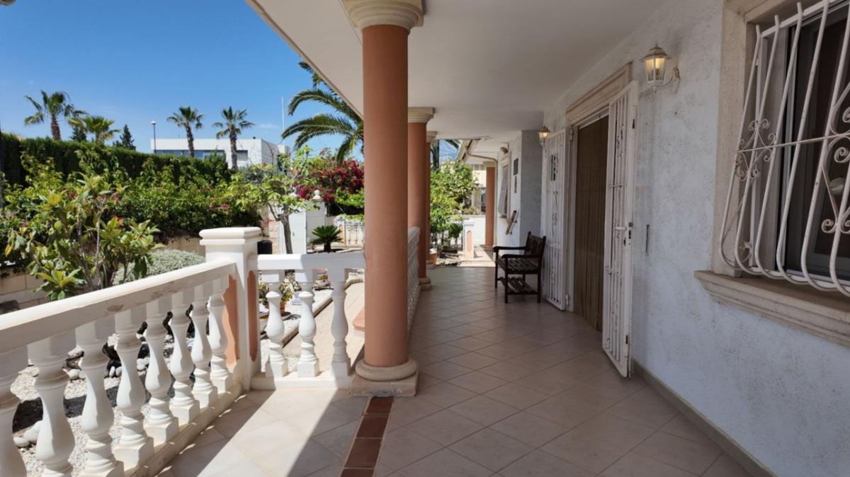 Properties for sale and rent in Spain photo 5
