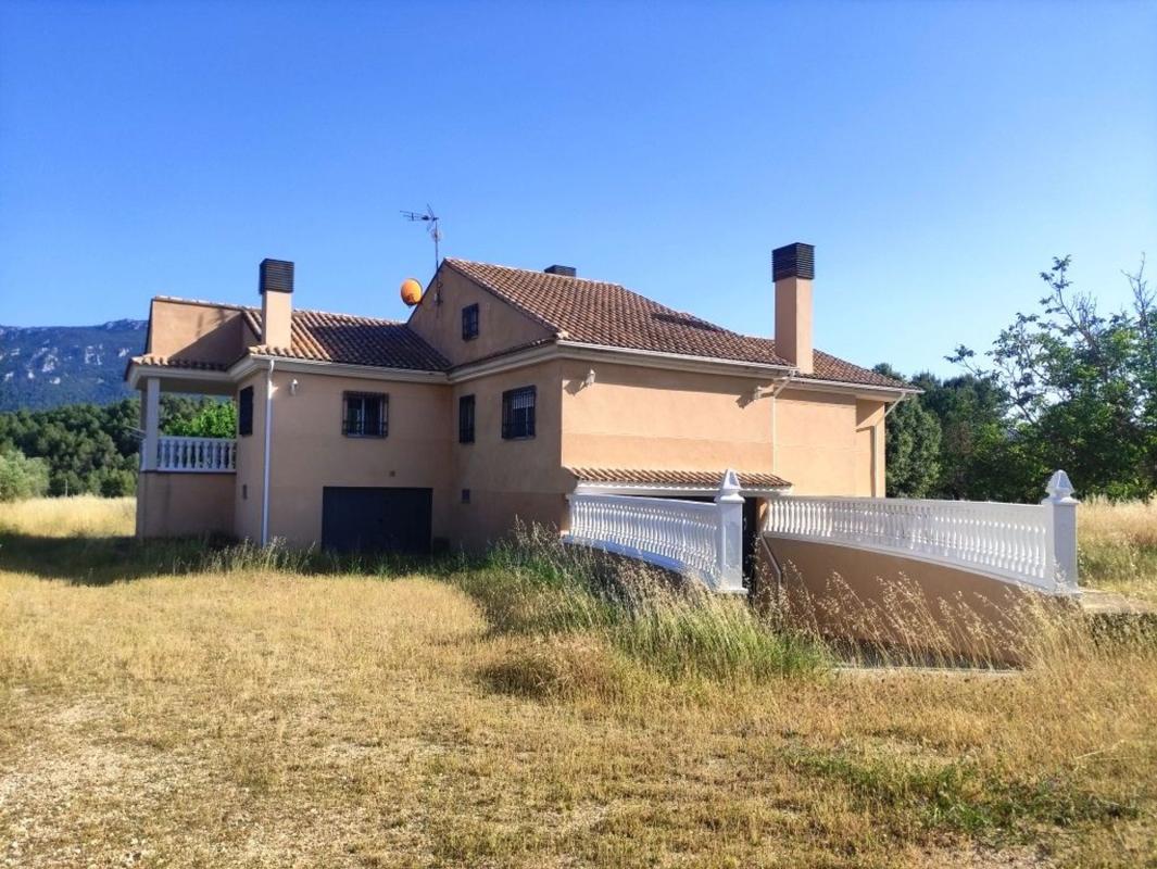 Propiedades en venta y alquiler en España photo 2
