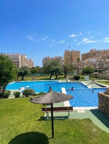 Casa o chalet independiente en Calle Itaca, 2, Torreblanca, Torrevieja photo 1