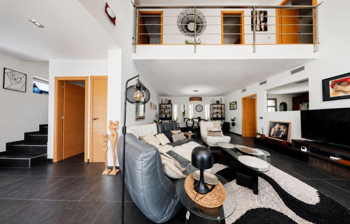 Properties for sale and rent in Spain photo 5