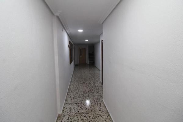 Продажа квартиры на Piso en Calle Gumersindo, Las Piscinas Naturales, Torrevieja, Торревьеха
 photo 4