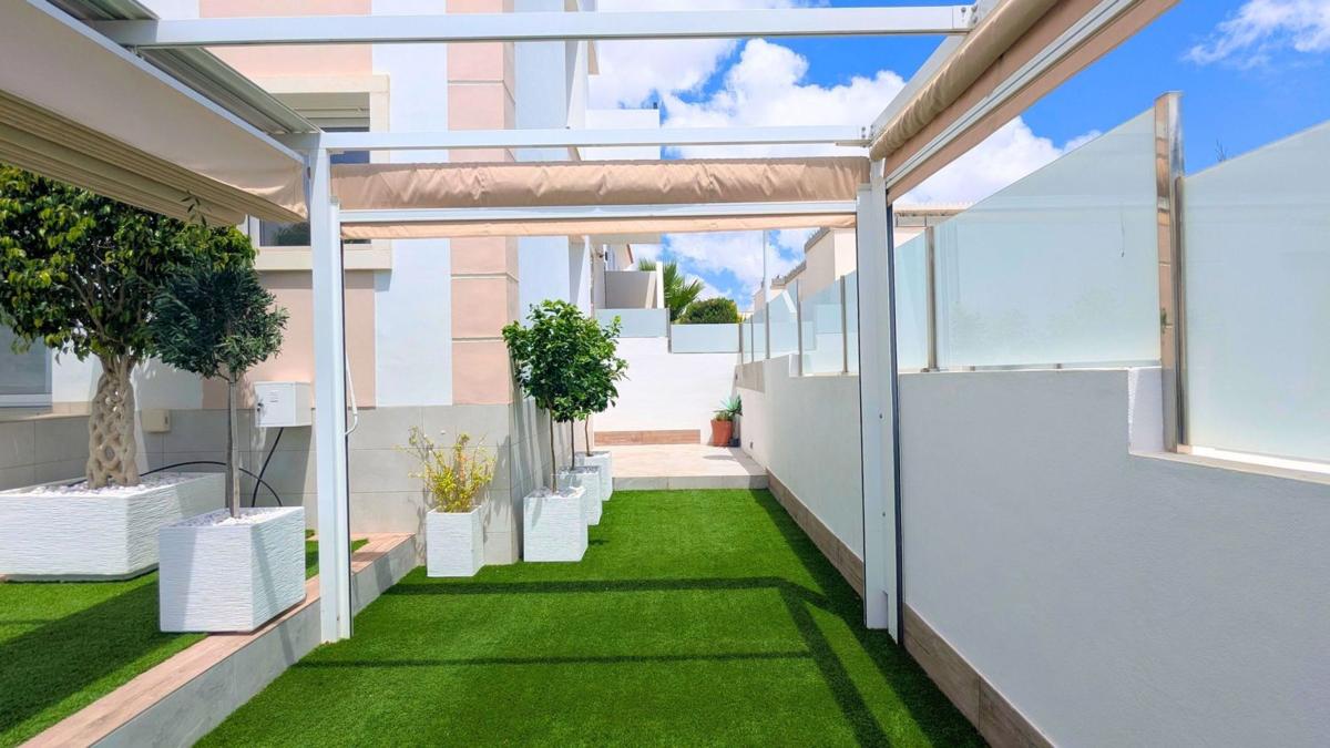 Venta de piso en Piso en Avenida del Salvador, Pueblo Bravo, Rojales, Rojales
photo 3