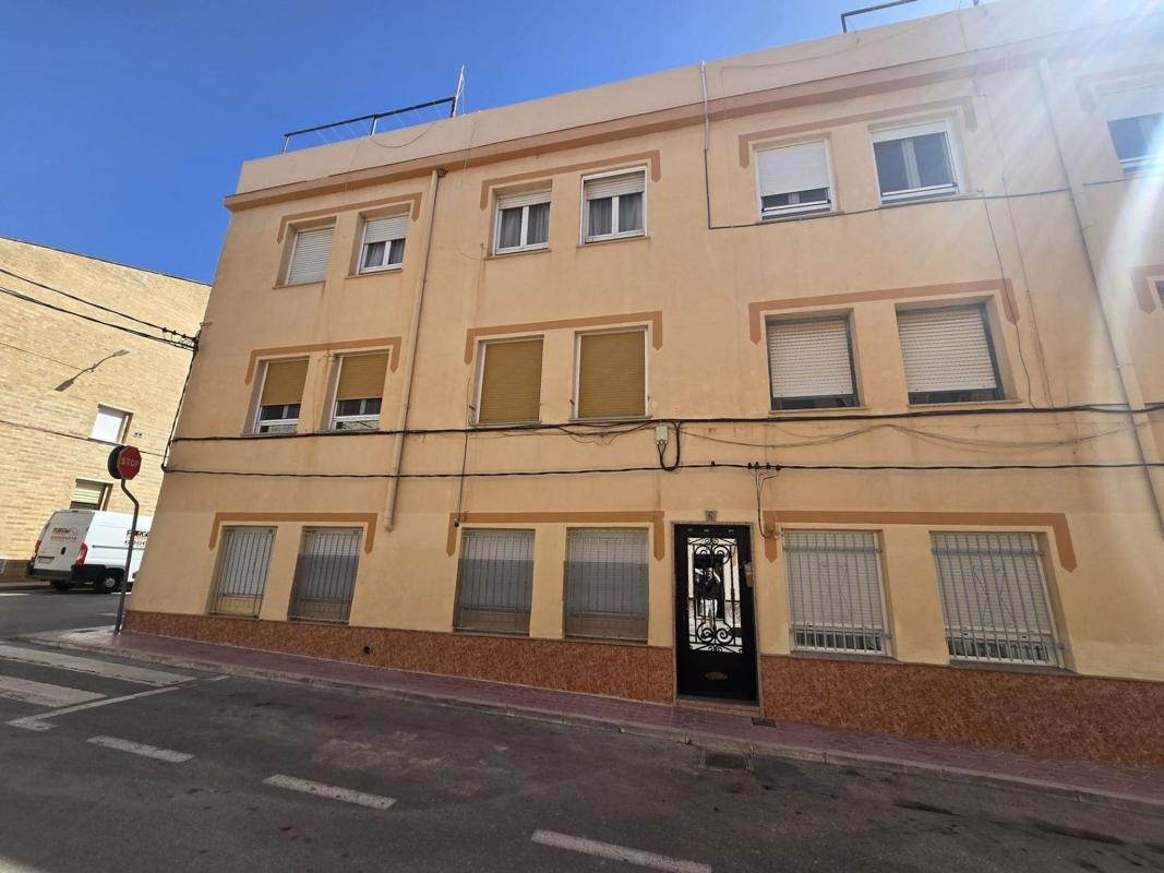 Sale of apartment in Piso en Calle Uruguay, Sax, Sax
photo 1