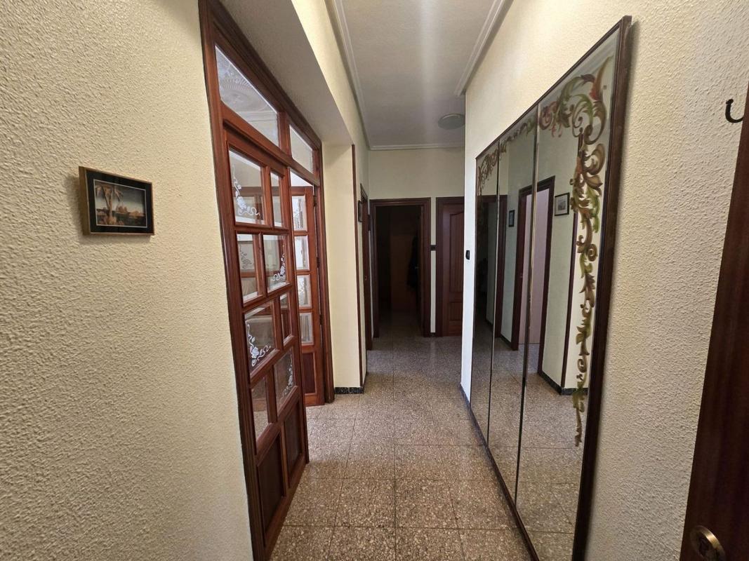 Sale of apartment in Piso en Calle Uruguay, Sax, Sax
photo 4