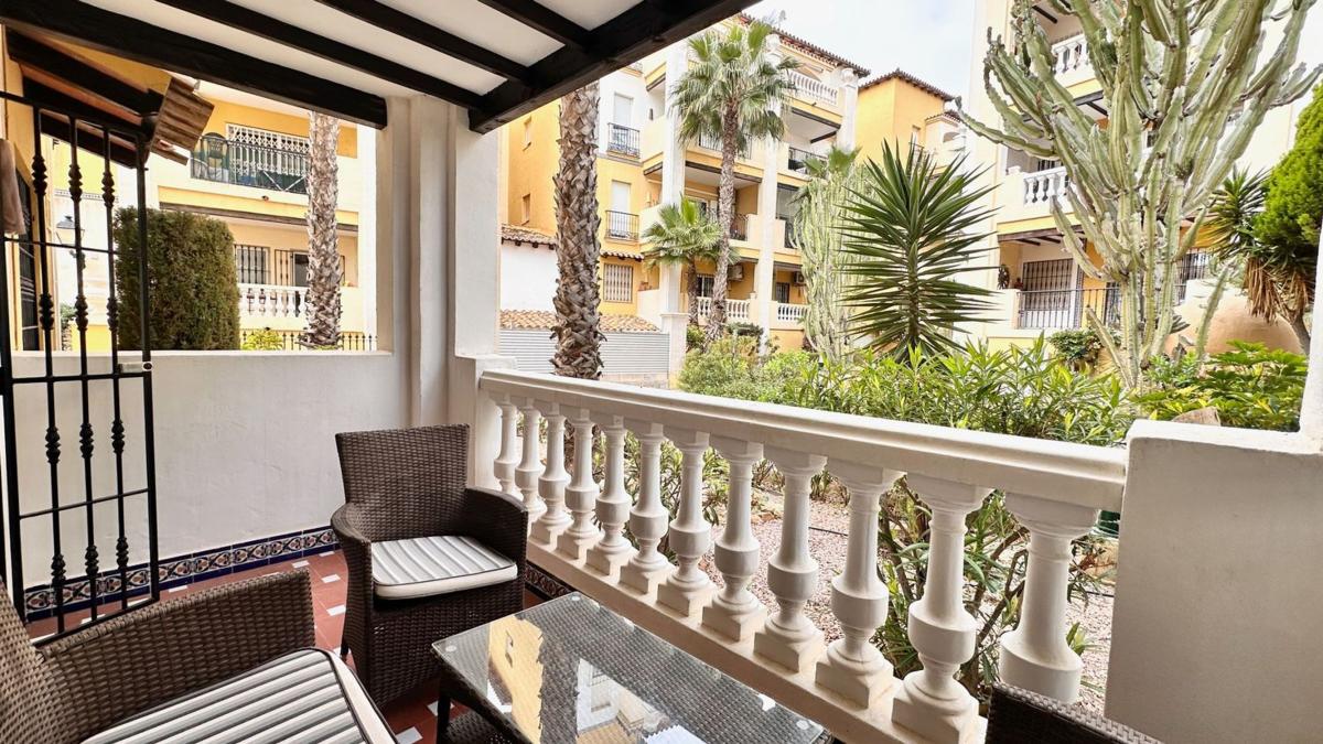 Sprzedaż mieszkania w Piso en Calle Jacinto Benavente, 3, Zona los Frutales, Torrevieja, Torrevieja
photo 3