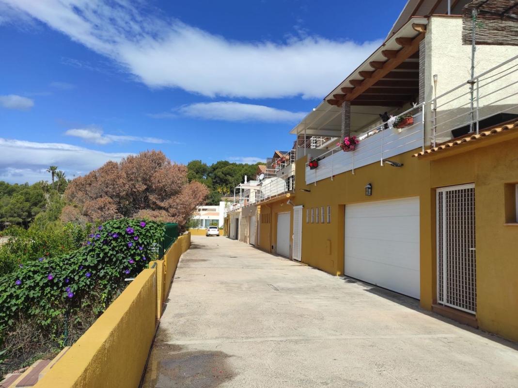 Properties for sale and rent in Spain photo 2
