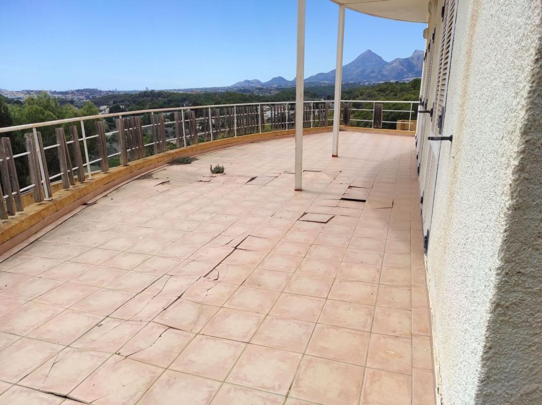 Properties for sale and rent in Spain photo 5